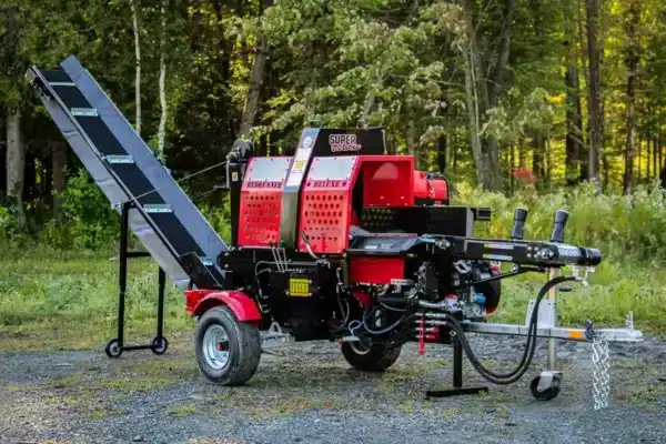 Red Runner Super Deluxe Firewood Processor - Vallee Forestry Equipment