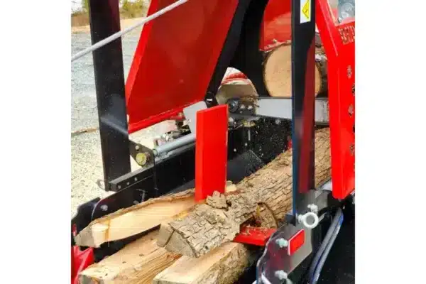 Red Runner Super Deluxe Firewood Processor - Vallee Forestry Equipment